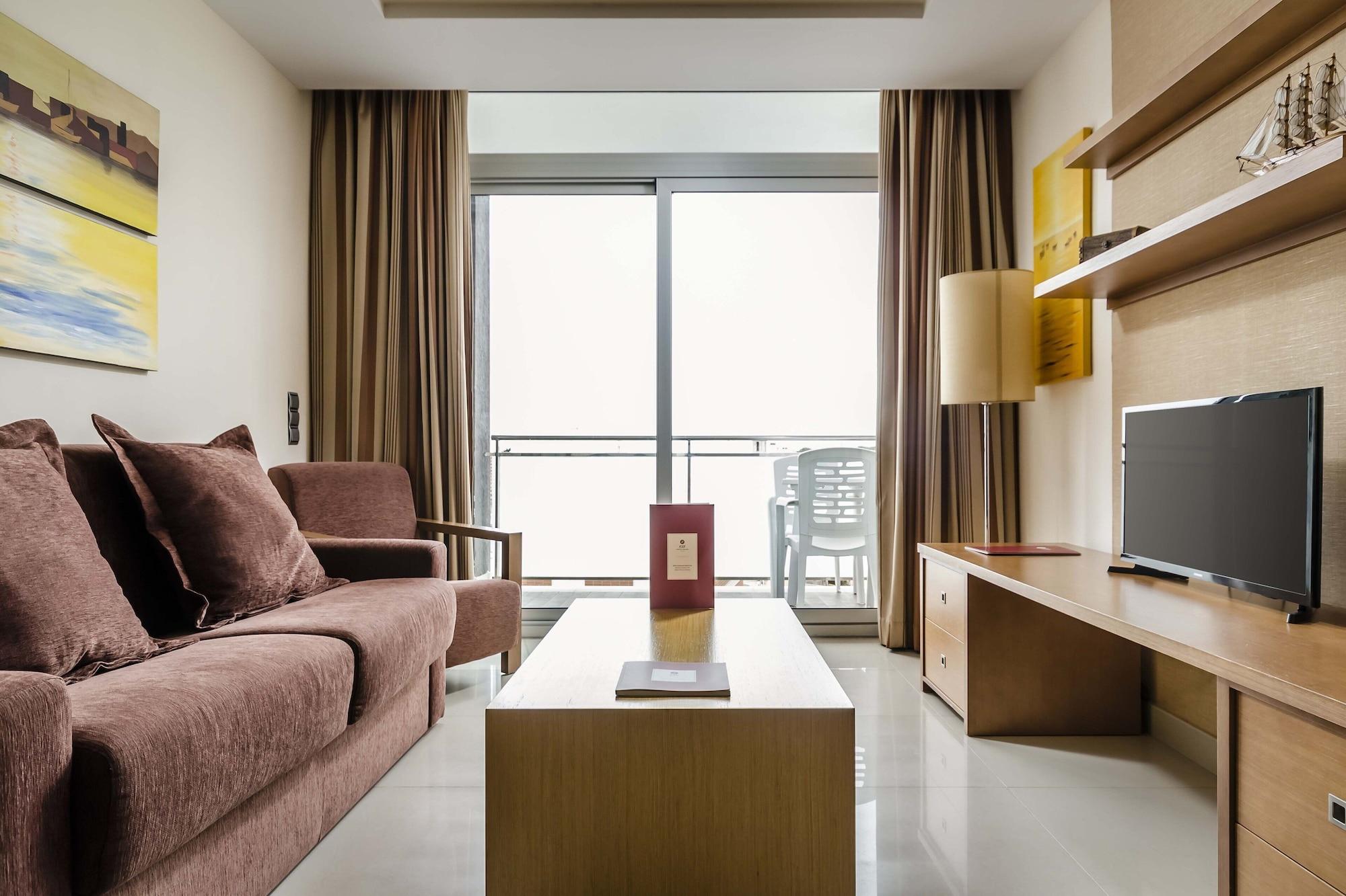 Hotel Exe & 4*